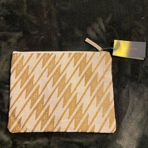 Manaola Clutch ✨🙌🏽